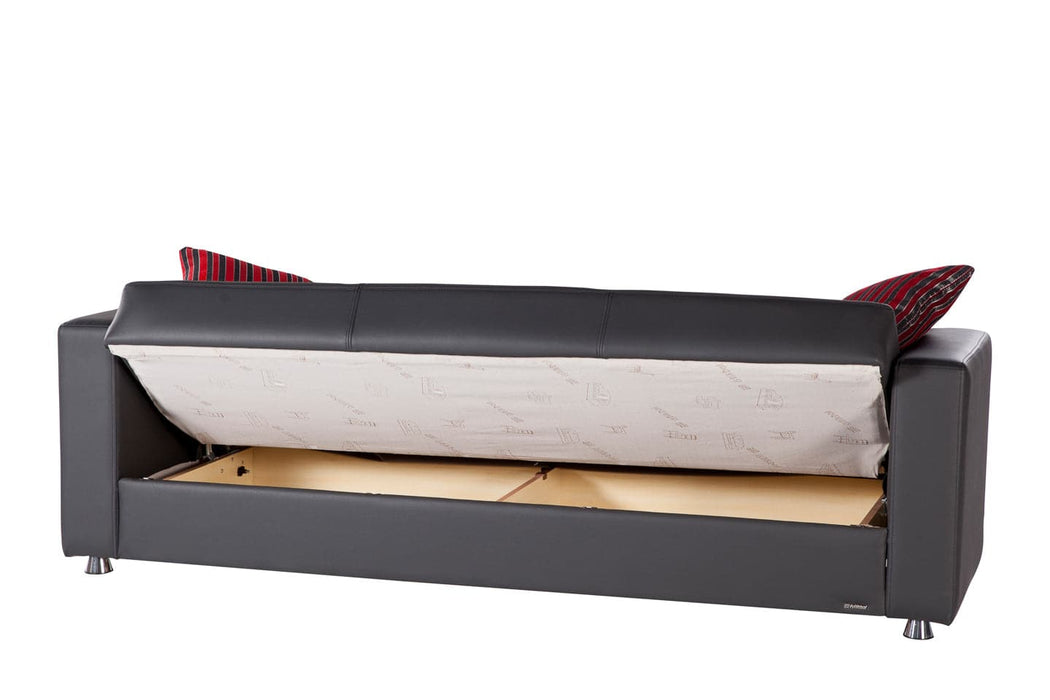 Performance Upholstery: Durable fabric that withstands daily use while maintaining a modern aesthetic